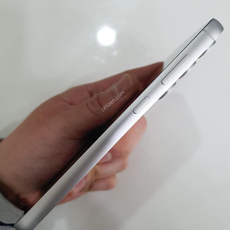 ������S23FE 256G ���ܻ� ���±� �߰��� �����