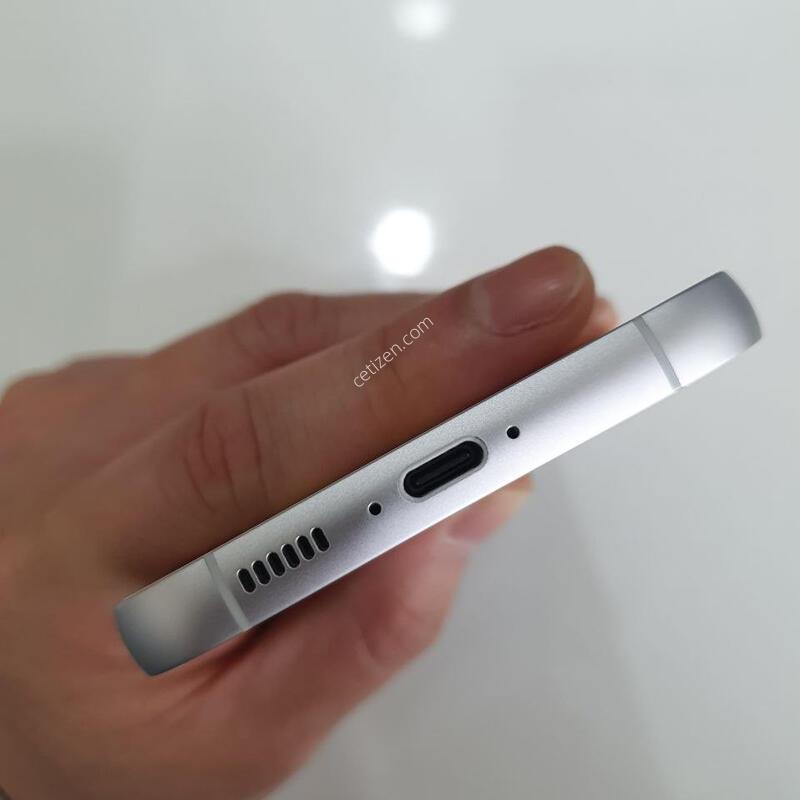 ������S23FE 256G ���ܻ� ���±� �߰��� �����