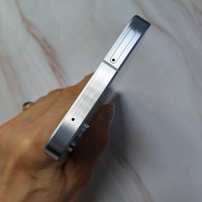 SK ������ ����5 ���̽����� 128G S�� �Ǹ��մϴ�