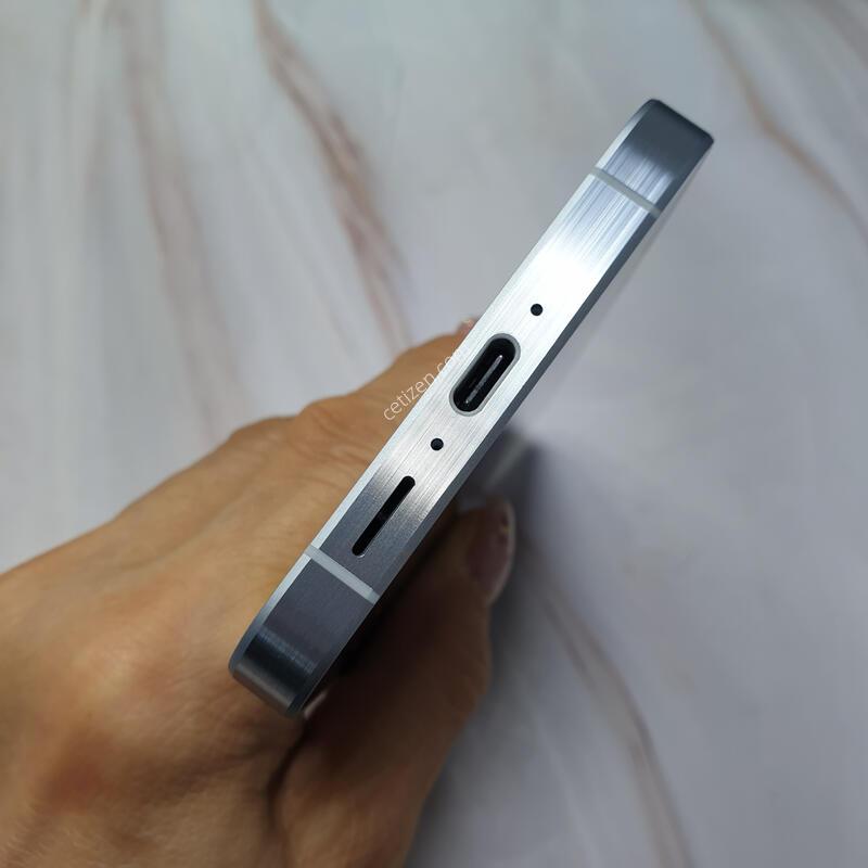 SK ������ ����5 ���̽����� 128G S�� �Ǹ��մϴ�