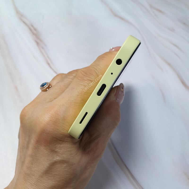 KT ������A15 ���ο� 128G S�� �Ǹ��մϴ�