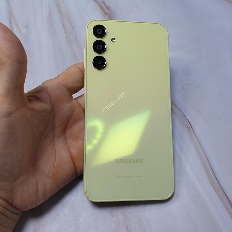 KT ������A15 ���ο� 128G S�� �Ǹ��մϴ�