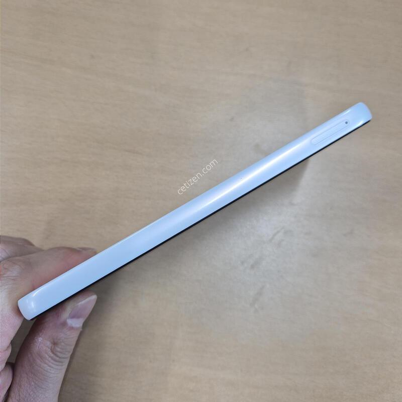 ����������3 ȭ��Ʈ S�� 128GB