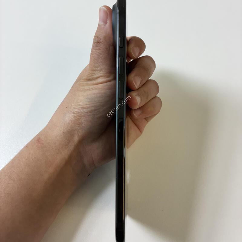 ������ ���� 256G �������� ���͸�97% ������ �Ǹ��մϴ�.