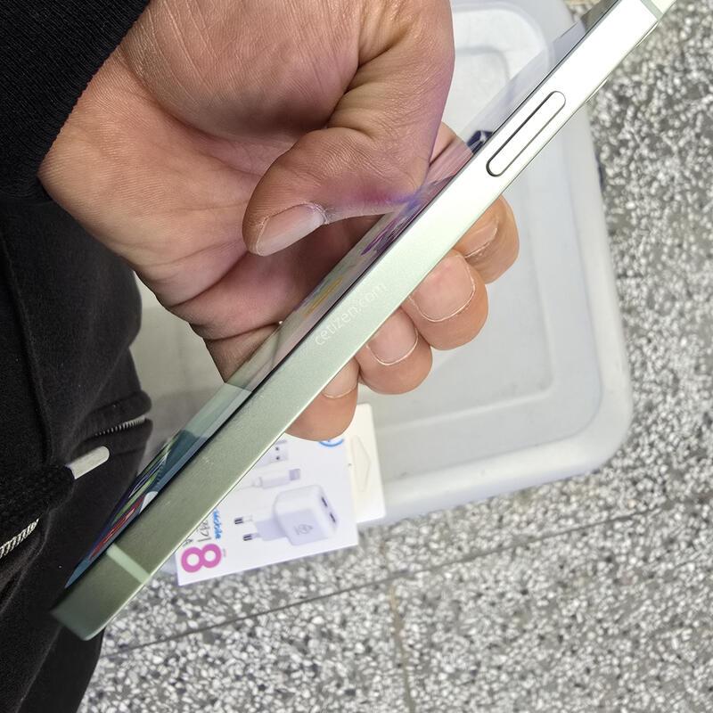 ������12 64G ��Ʈ (���͸�82%) ����� �˴ϴ�