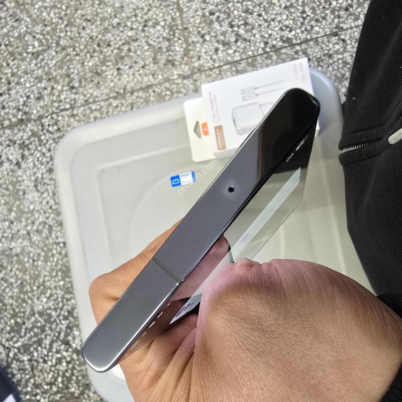 SK S23��Ʈ�� (S918) 256G �׷��̻��� ����� �˴ϴ�