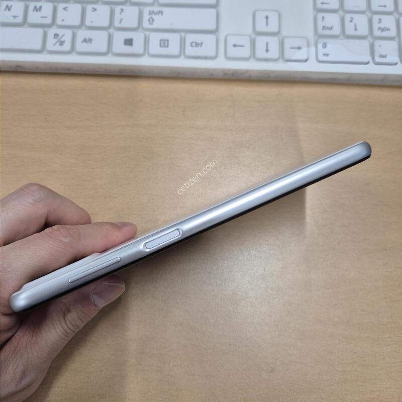 ����������2 ȭ��Ʈ SS�� 128GB