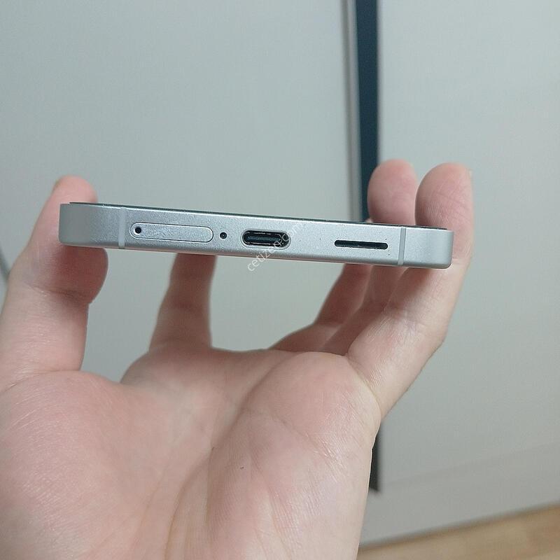 ������ S25 FE ȭ��Ʈ 256G S�� �Ǹ��մϴ�