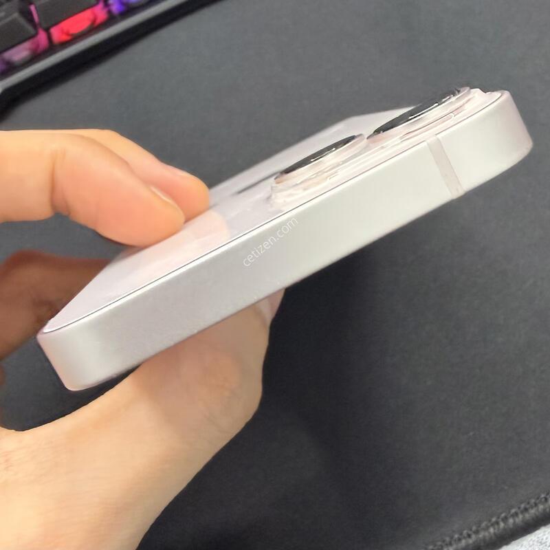 ������13�̴� 128GB ���͸����� 84% [ A��� ]