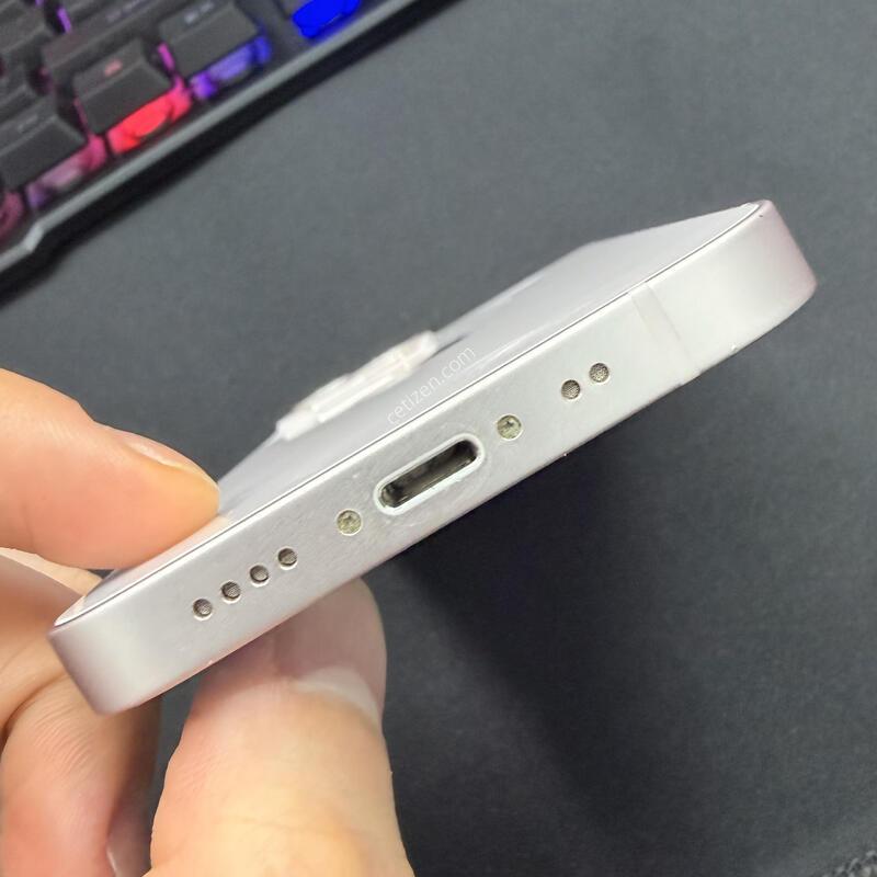 ������13�̴� 128GB ���͸����� 84% [ A��� ]