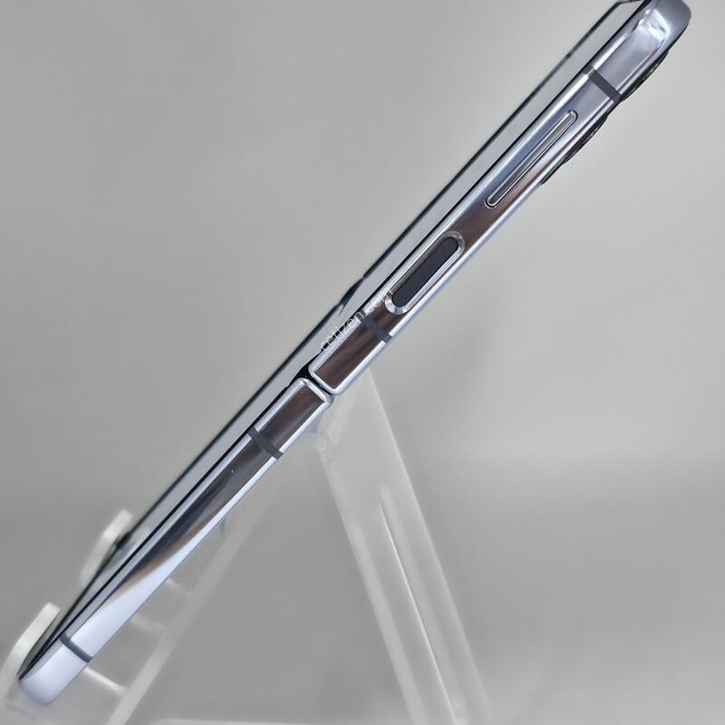 [�Ѿ˹��][ 30110 ]������Z �ø�4 256G