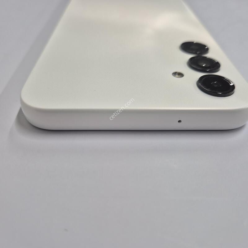 ����������3 ȭ��Ʈ 128GB