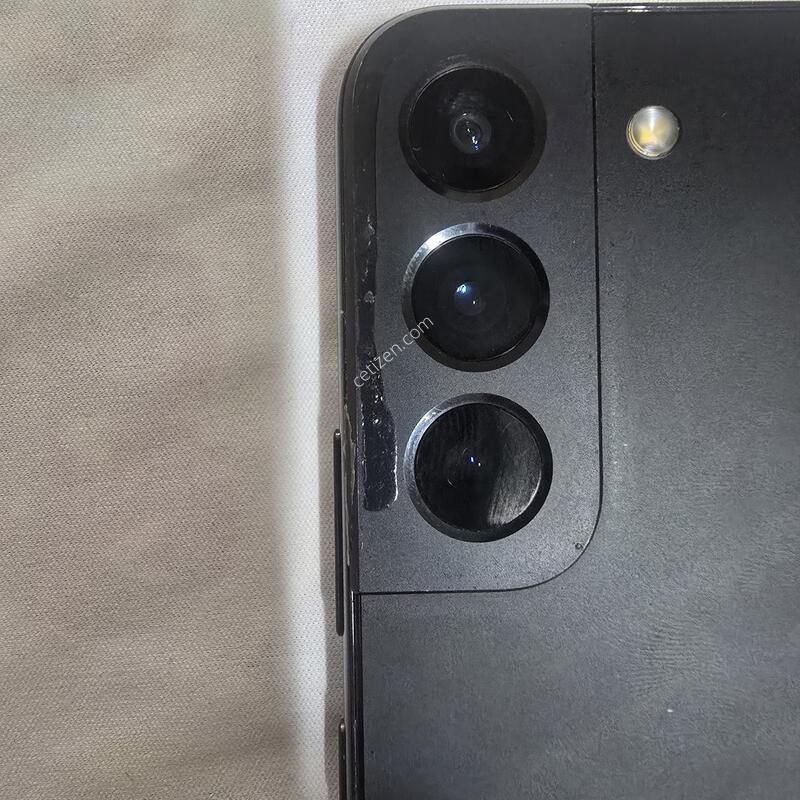 ������S22�÷��� ���� �Ǹ� �մϴ�