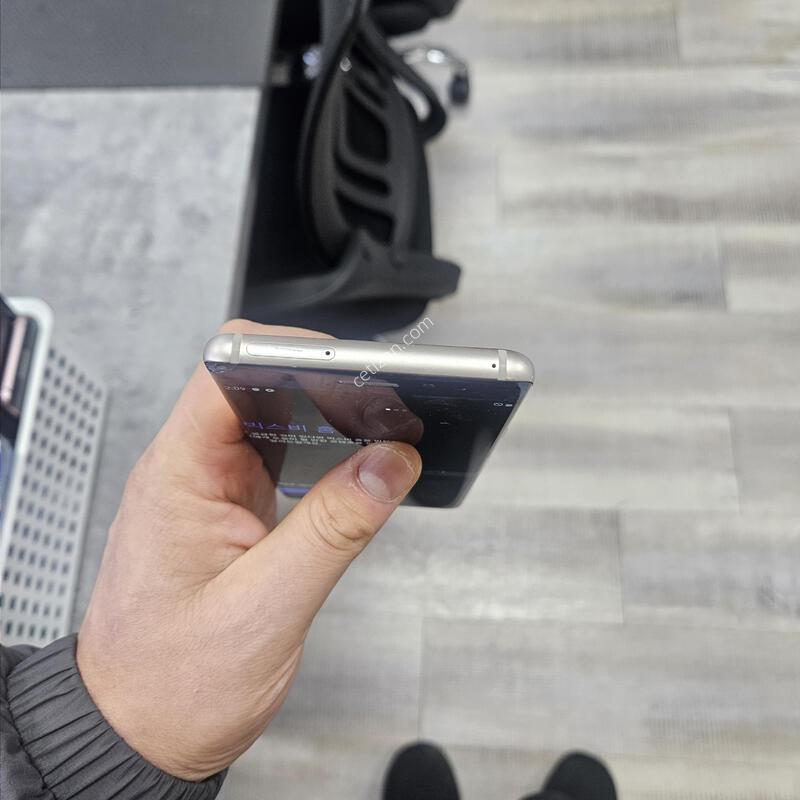 �ǻ��� �����ó�Ʈ7  ������ �߰��� �ŷ��Ǹ� ���ΰ���