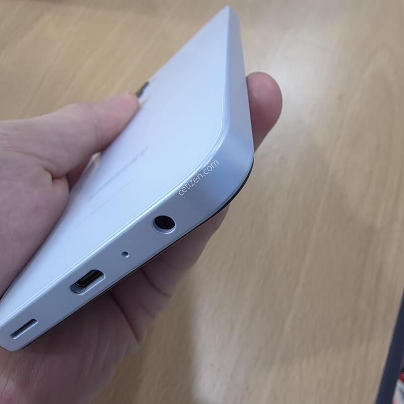 ������A25 ȭ��Ʈ