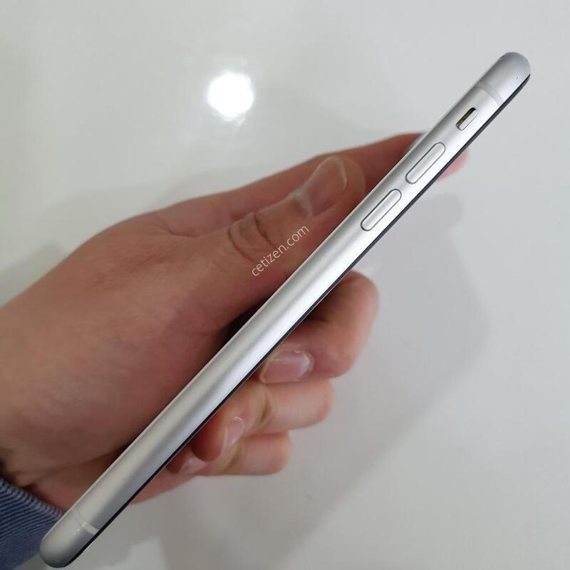 ������XR 64G ���ܻ� �߰��� �����