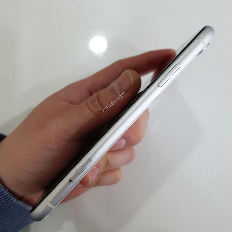 ������XR 64G ���ܻ� �߰��� �����