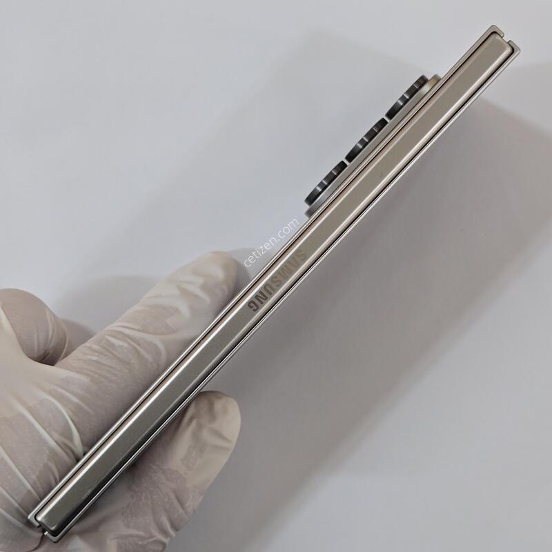 ������ Z����7 256GB �׷��� 75057