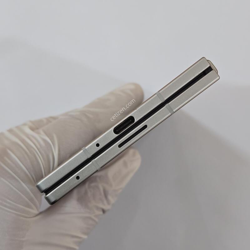 ������ Z����7 256GB �׷��� 75057