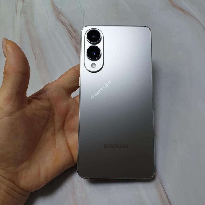 LG ������ S25���� �ǹ� 256G A�� �Ǹ��մϴ�