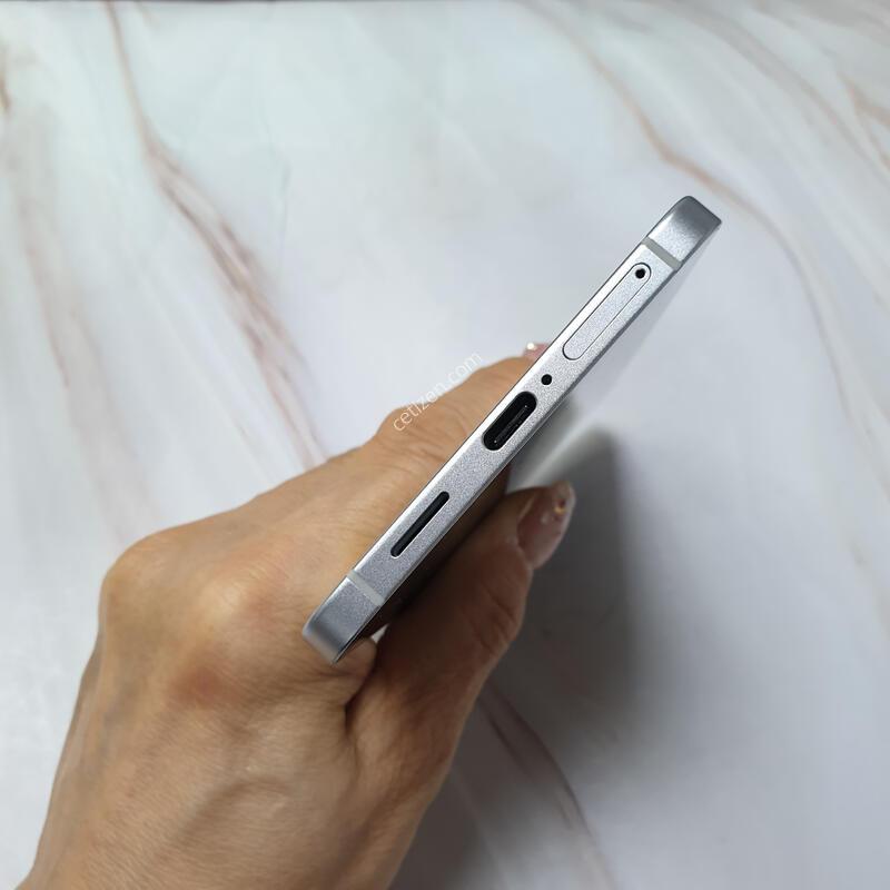 LG ������ S25���� ���� 256G S�� �Ǹ��մϴ�