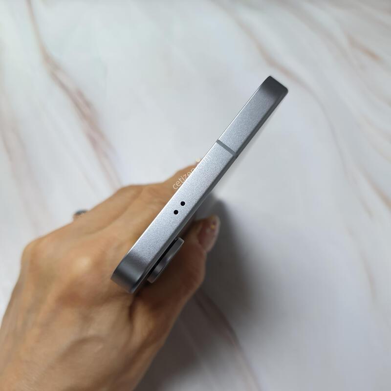 LG ������ S25FE ���� 256G S�� �Ǹ��մϴ�