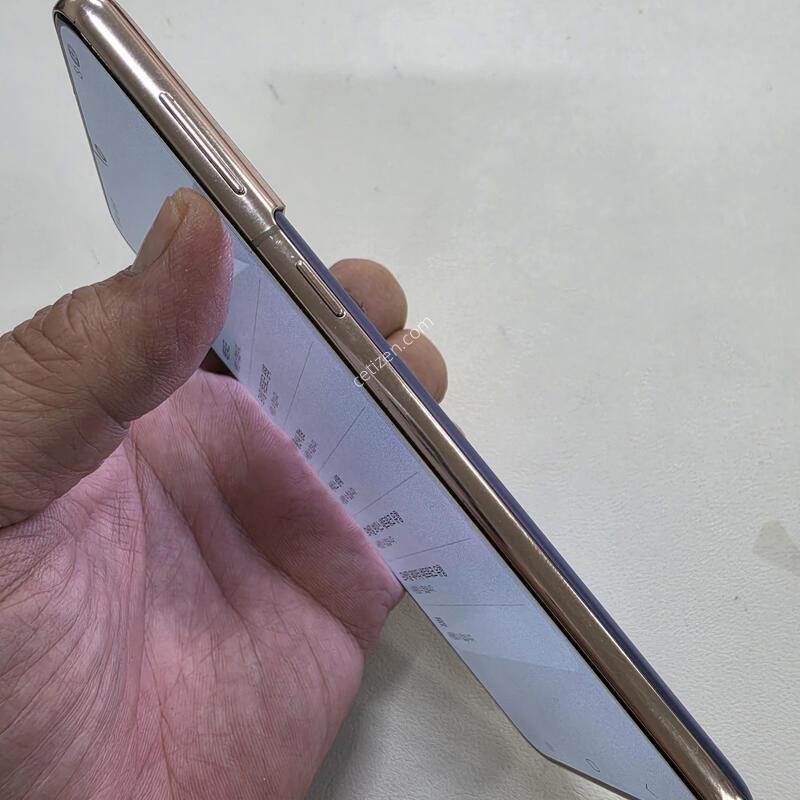 ������ S21�÷��� ���̿÷� ���ܻ� A��