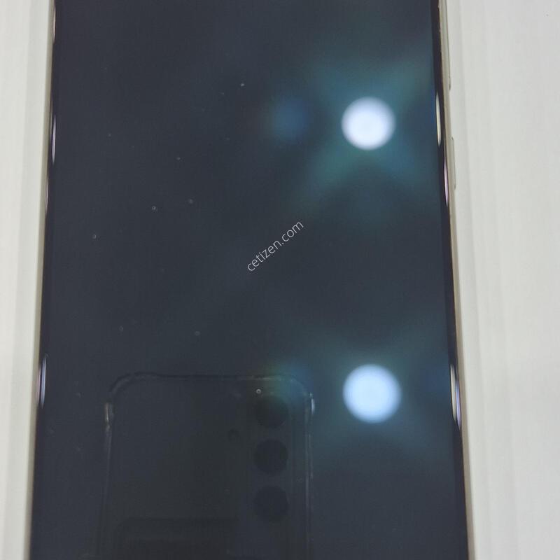 LGU+ �Ｚ���� ������ S24��Ʈ�� �𵨸� S928 ƼŸ���׷��� 256�Ⱑ A��  ������ �Ǹ��մϴ�