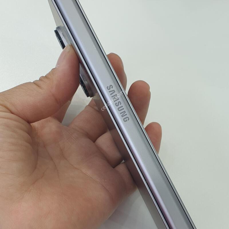 ������  ����6 512GB