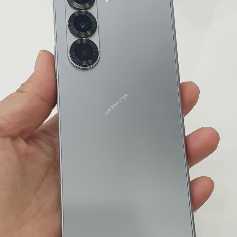 ������  ����6 512GB