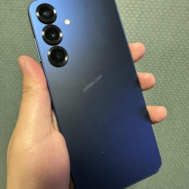 ������ S25�÷��� ������� �����ϰ� �Ǹ��մϴ�