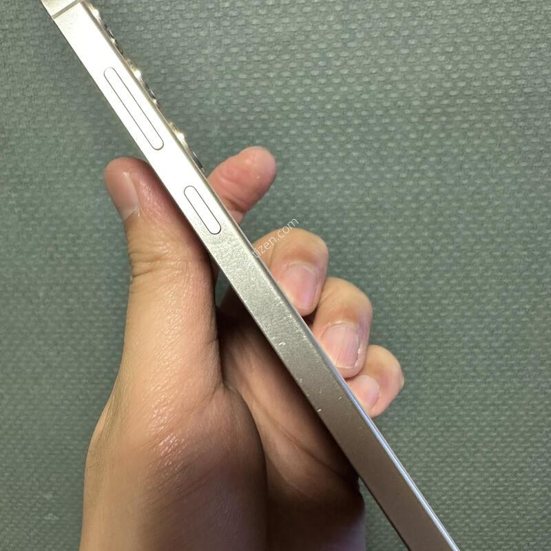 ������ S24�÷��� ũ�� �����ϰ� �Ǹ��ؿ�