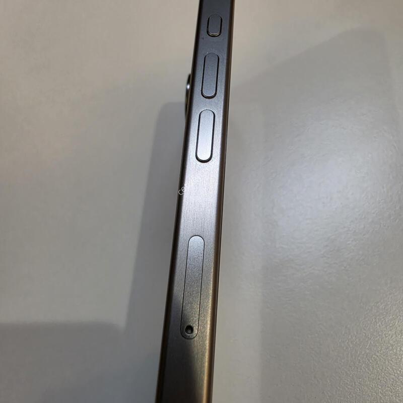 ������ 15 ���� ���߷� ƼŸ�� 256GB