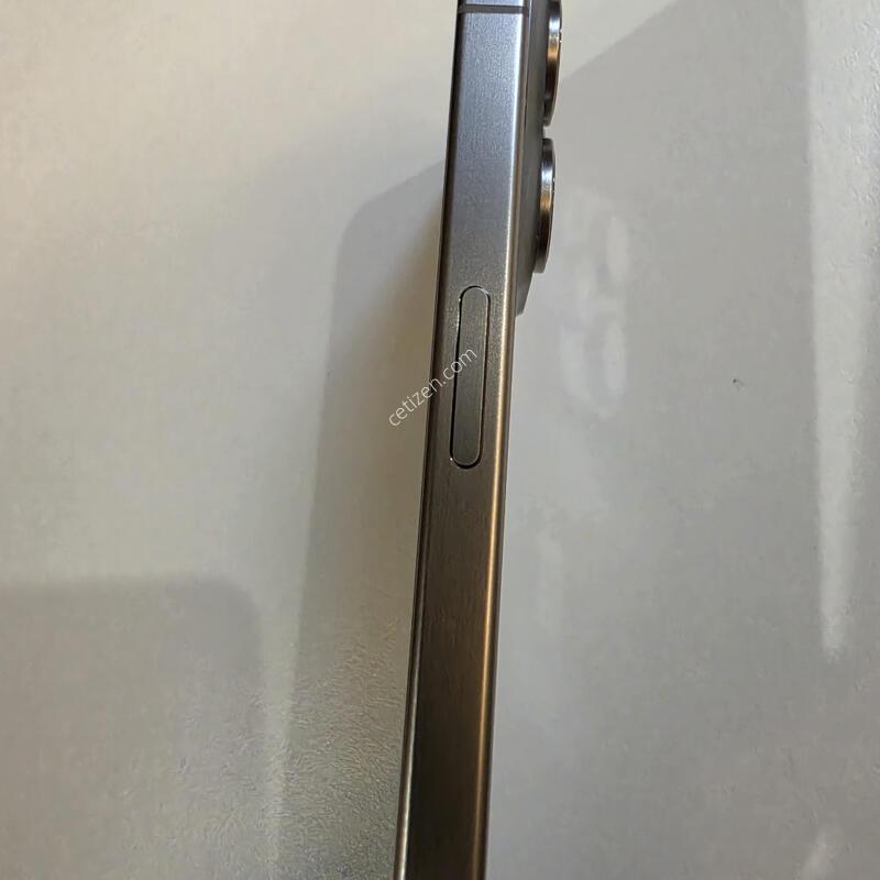 ������ 15 ���� ���߷� ƼŸ�� 256GB