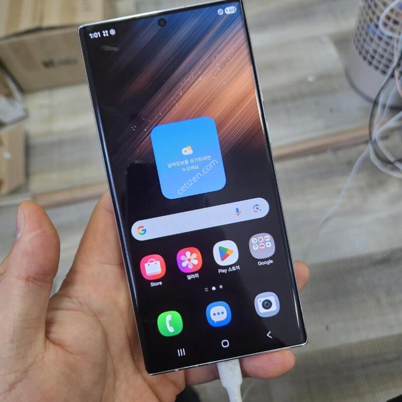 �ǻ��� ������S22��Ʈ�� ũ�� �Ǹ� �߰���