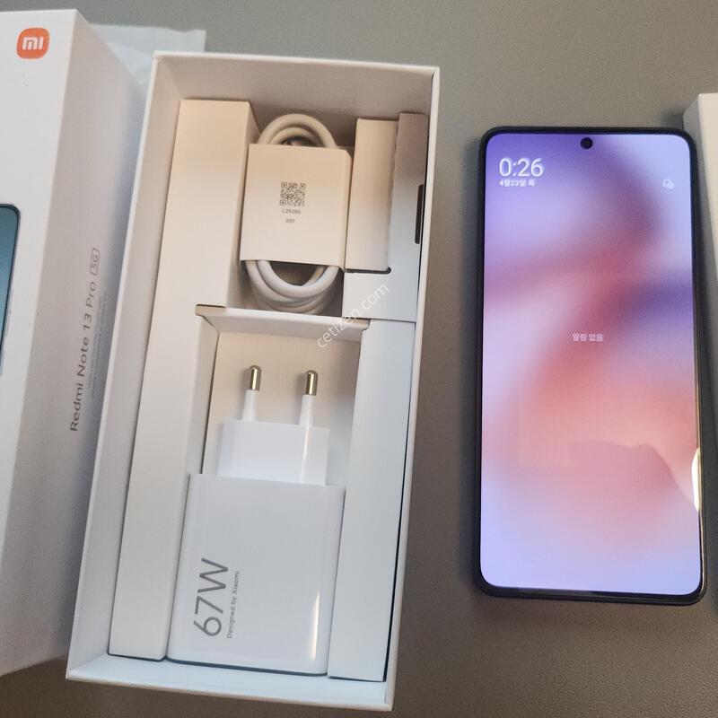 ȫ�̳�Ʈ13 ���� �̵峪�պ��� 12G 512G �Ǹ��մϴ�.