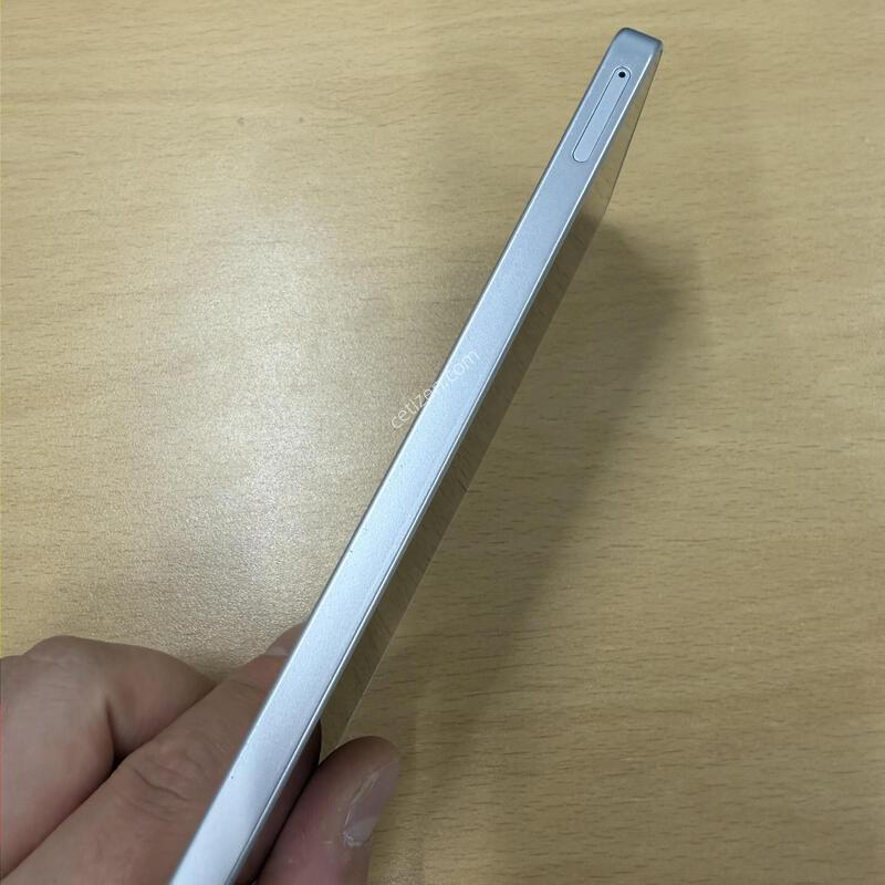 ������ ���̵�8 �׸� 128GB