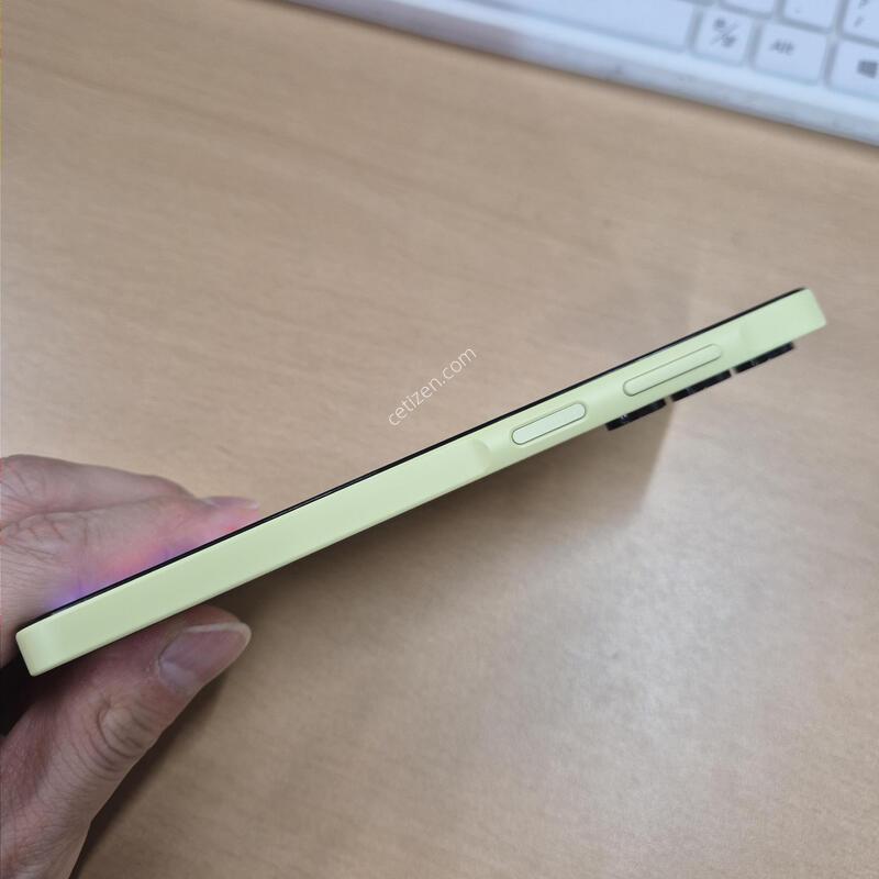 ������A15 ���ο� SS�� 128GB