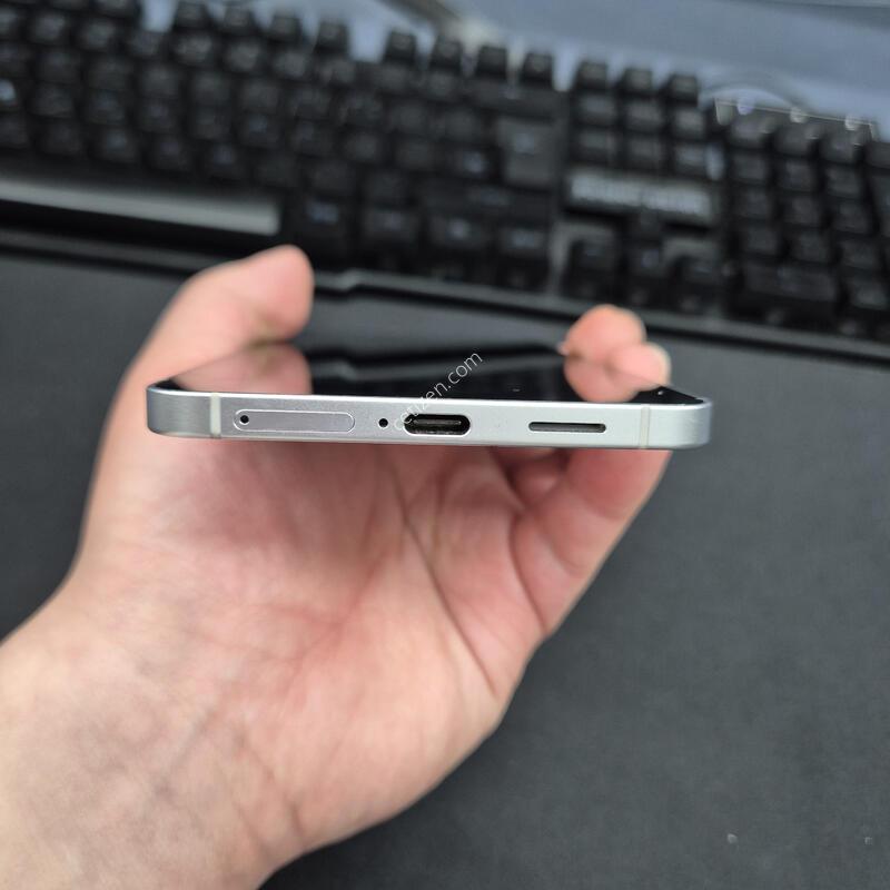 ������ S25���� 256G ���̽�����