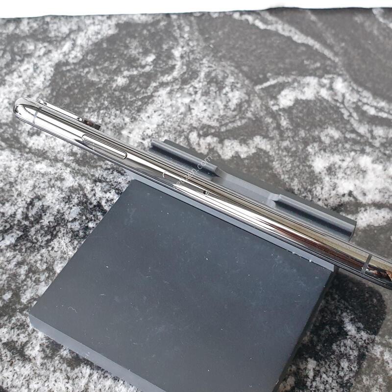 ������XS (A2097) ���� 64�Ⱑ