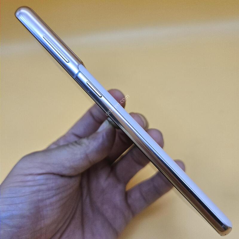 [���۱�]������S21 �ֻ������� 256G ��ũ ����� �߰���