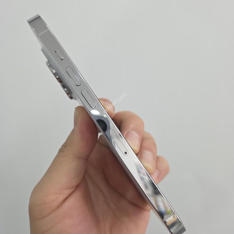 ������14���� 256GB ȭ��Ʈ