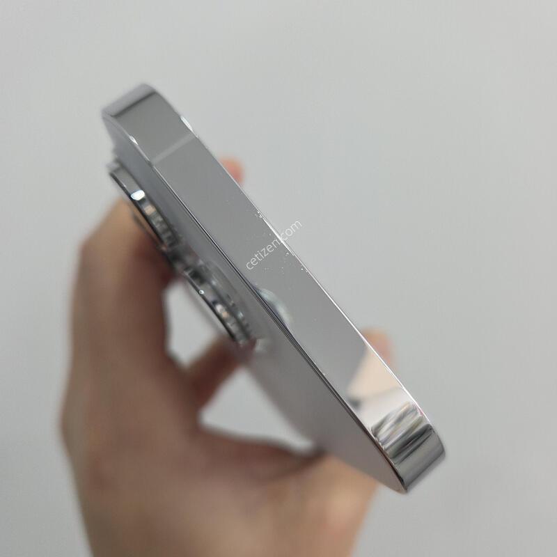 ������14���� 256GB ȭ��Ʈ