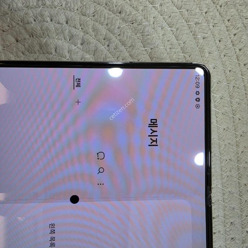 ������ ����4 256GB ��������/ LCD�� �Ǹ��մϴ�