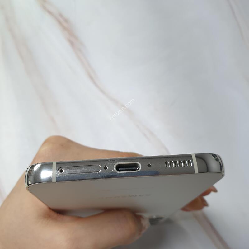 LG ������ S23�÷��� ũ�� 256G A�� �Ǹ��մϴ�