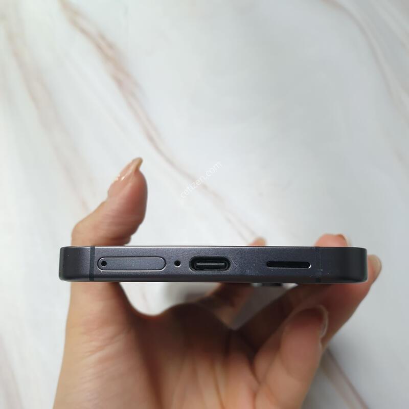 KT ������ S24 ���� 256G S�� �Ǹ��մϴ�