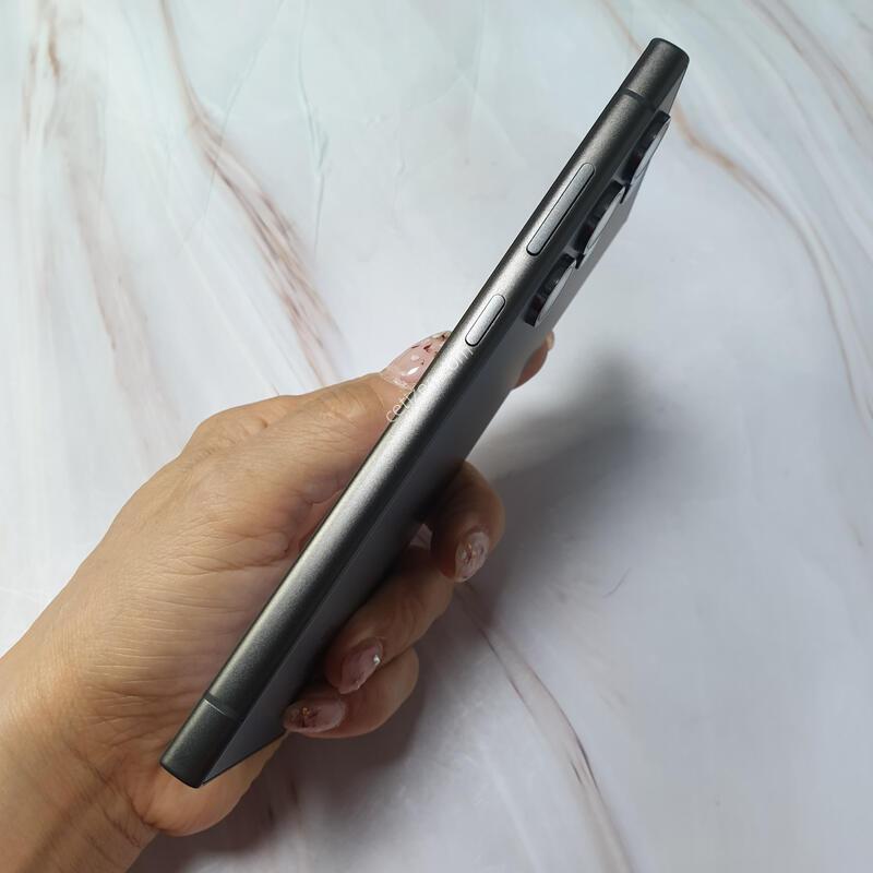 LG ������ S24��Ʈ�� ƼŸ������ 256G S�� �Ǹ��մϴ�