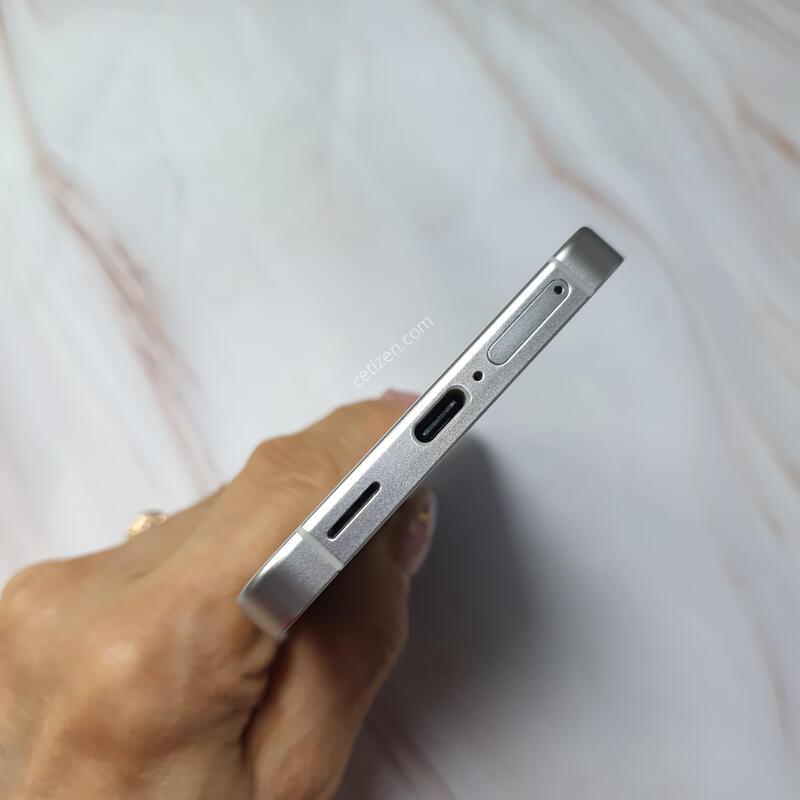 SK ������ S24 �����׷��� 256G A�� �Ǹ��մϴ�