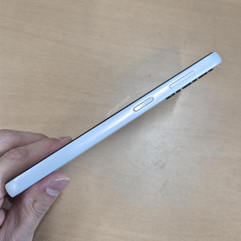 ����������3 ȭ��Ʈ S�� 128GB