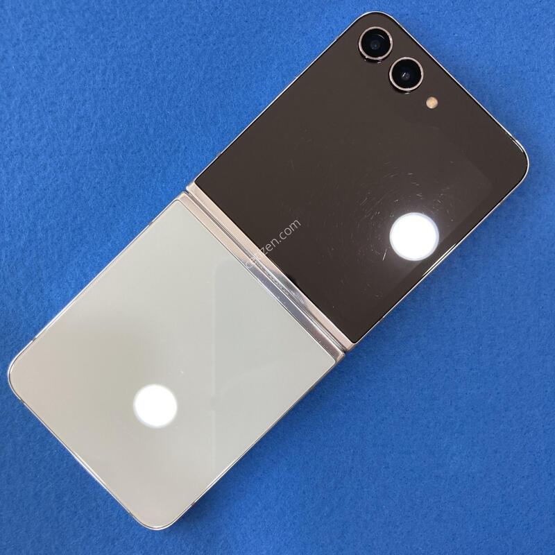 ���� ���⽺, ����� ��! / ��Ʈ�ø�5 �ڱ��� �׸� 512G (F731)